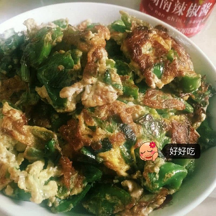 青椒煎鸡蛋的做法