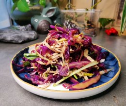 #金龙鱼橄调-橄想橄做#凉拌紫甘蓝的做法