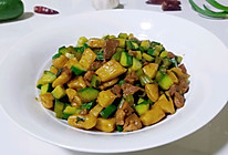 酱肉蒜瓜炒疙瘩的做法