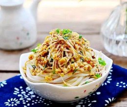 酸辣鸡丝凉面的做法