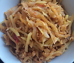 土豆丝炒饼的做法