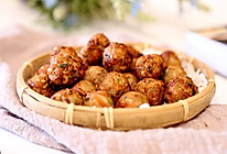 香炸萝卜莲藕肉丸的做法