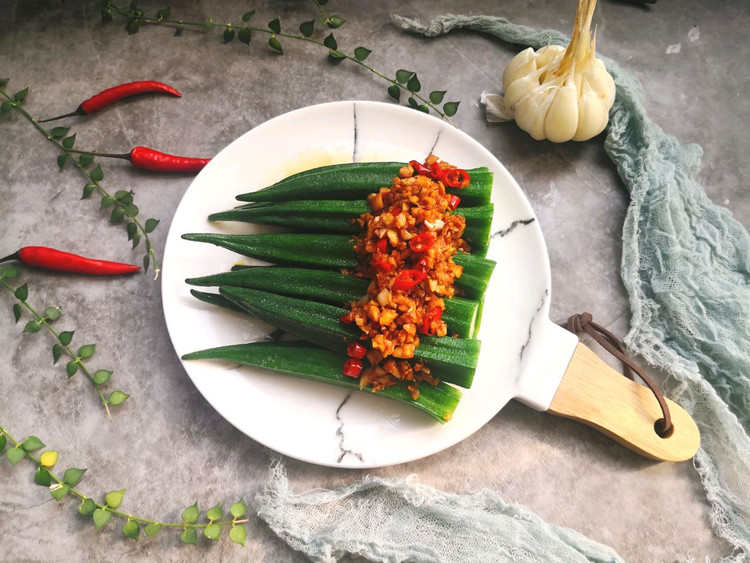 蒜蓉秋葵的做法