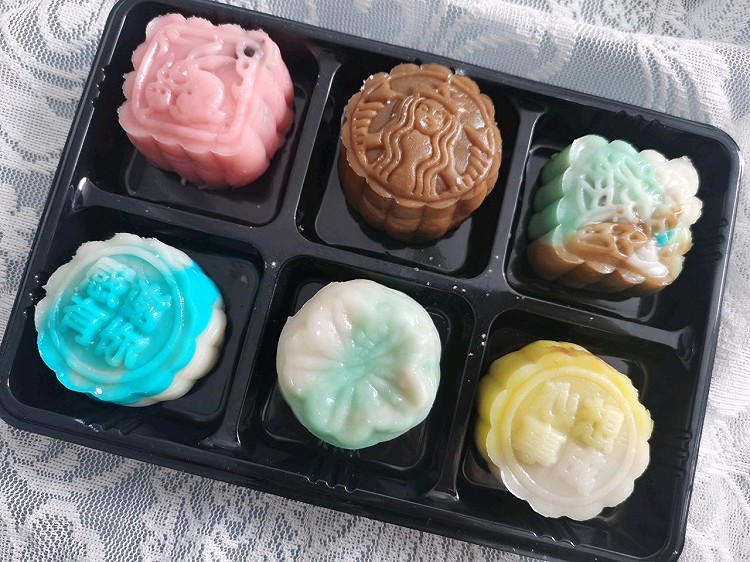 糯叽叽芋泥冰皮月饼的做法
