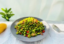 肉丝炒毛豆炒鸡下饭的做法