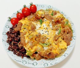 葱烧牛肉滑蛋饭，又鲜又嫩特好吃 #轻食季怎么吃#的做法