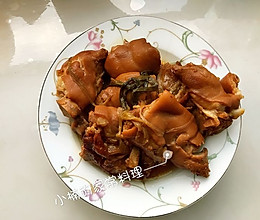 卤猪脚的做法