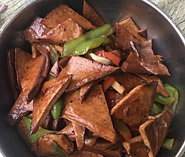 尖椒豆干的做法