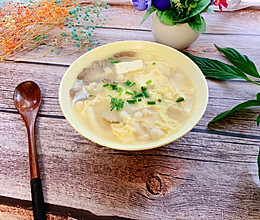 #我们约饭吧#菌菇豆腐汤的做法