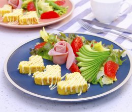 爱心厚烧鸡蛋卷沙拉的做法