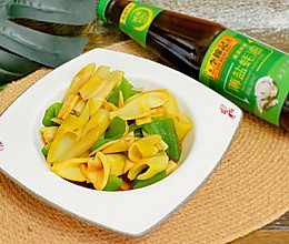 #李锦记X豆果 夏日轻食美味榜#辣椒炒笋的做法