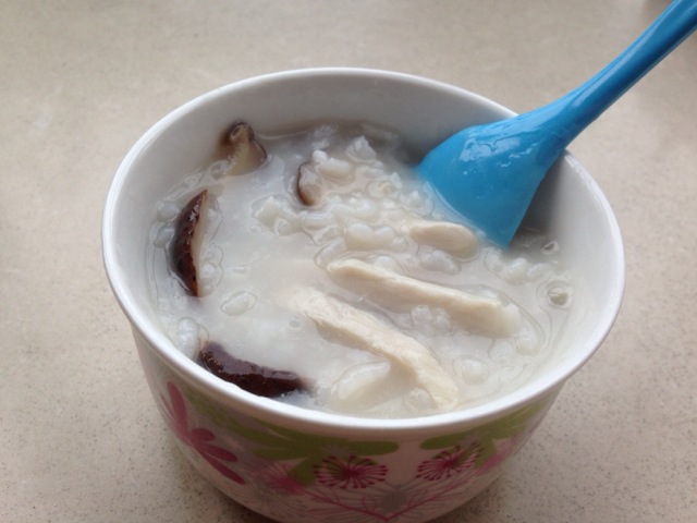 香菇鸡丝粥的做法