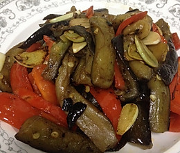 腊八蒜烧茄子（少油版）的做法