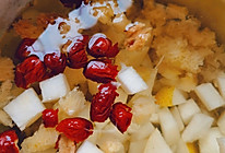 银耳百合雪梨糖水的做法