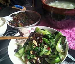 木耳炒青菜（排毒养颜）的做法