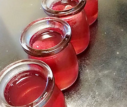 草莓果冻布丁  不用烤箱的做法