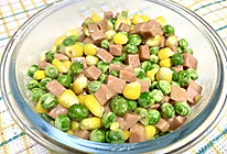 豌豆玉米火腿丁的做法