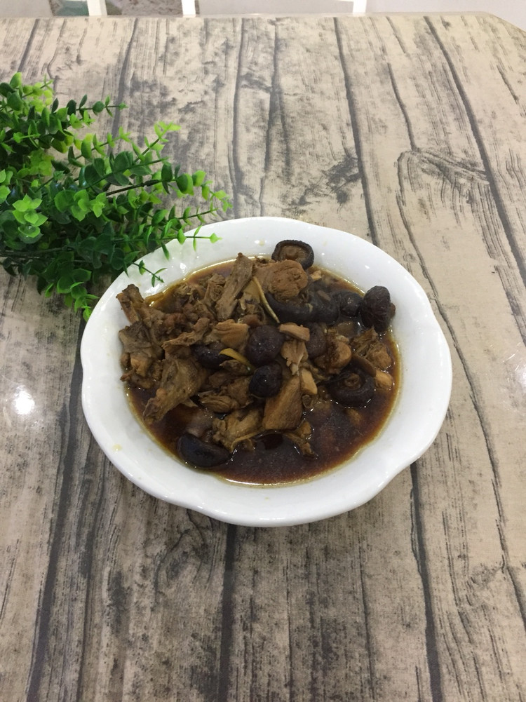 香菇烧野鸡的做法