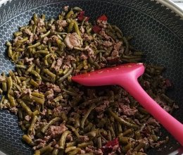 牛肉沫炒酸豆角的做法