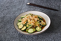 #父亲节，给老爸做道菜#黄瓜丝拌海蜇的做法