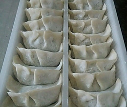 猪肉芹菜水饺的做法