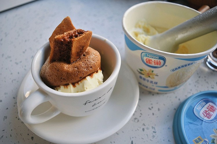 400次咖啡焦糖阿芙佳朵的做法