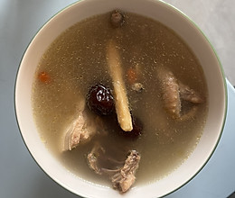 过年早餐之健脾太子参鸡汤的做法