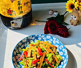 #中秋香聚 美味更圆满#香干炒芹菜的做法