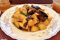 #憋在家里吃什么#慈菇红烧肉片的做法