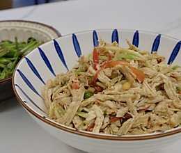 凉拌手撕鸡胸肉的做法