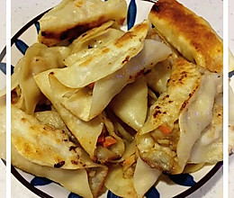 简单做法版水煎饺，煎饺中土豪版！的做法
