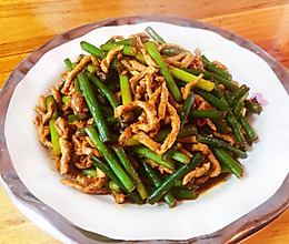 蒜苔炒肉丝的做法