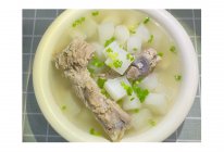 萝卜炖骨头的做法