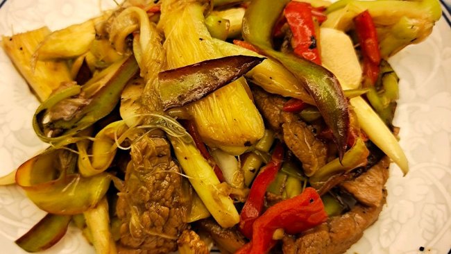 快手营养霸王花炒牛肉的做法