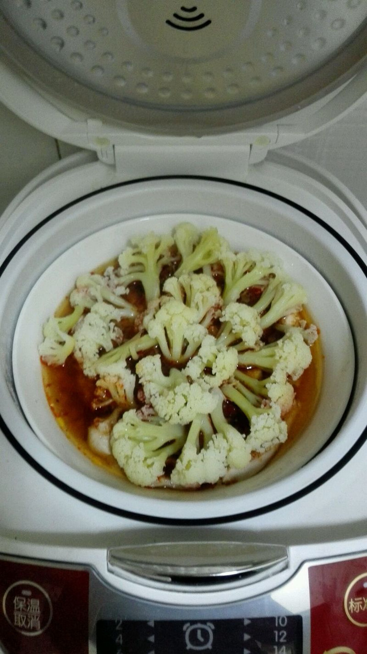 减脂老干妈鸡胸肉蒸花菜的做法
