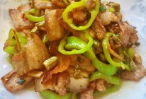 #感恩节烹饪挑战赛#青椒酸豆角炒五花肉的做法