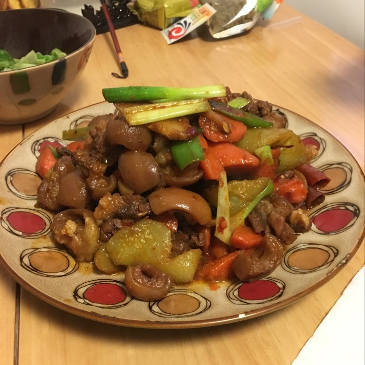 胡萝卜烧羊肉的做法