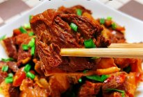 红烧牛肉，汤汁浓郁超好吃！的做法