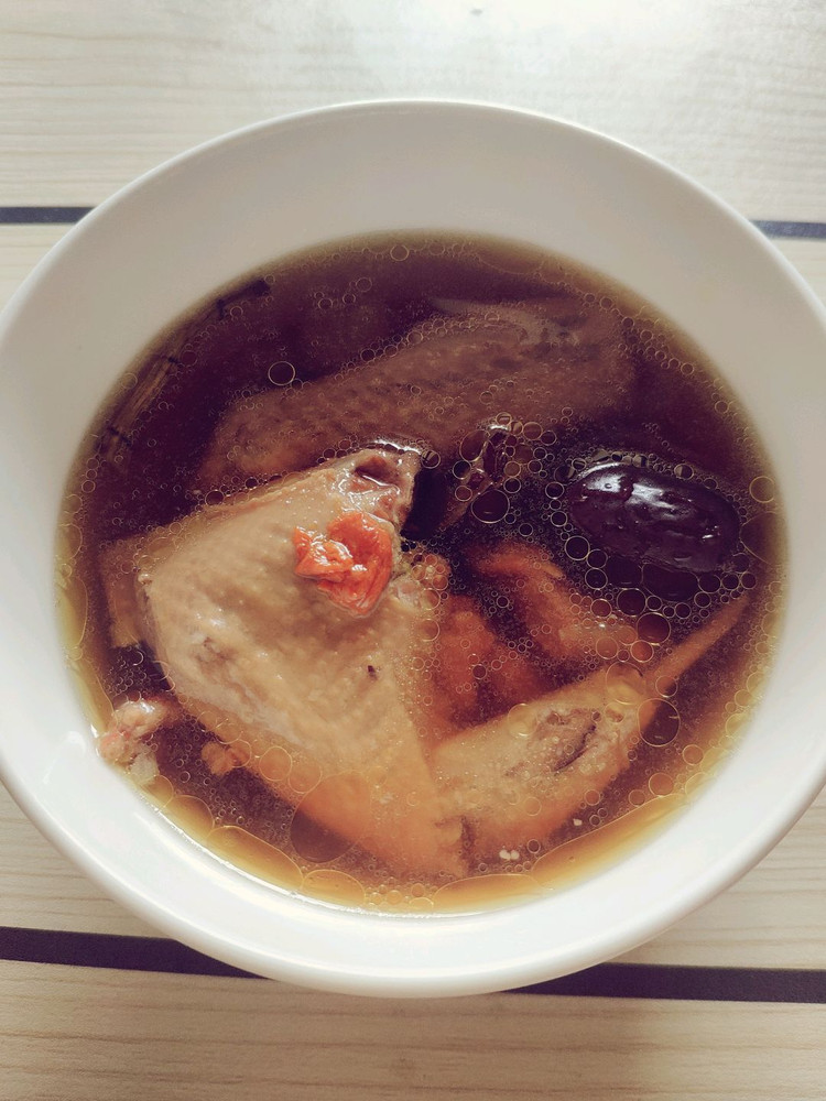 石斛花旗参鸽子汤的做法