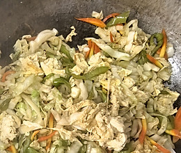 包菜炒鸡蛋的做法