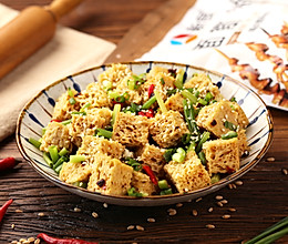 夏日清凉小点，自制凉拌烤麸的做法