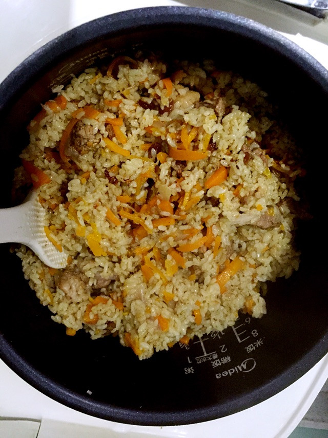 新疆羊肉抓饭的做法