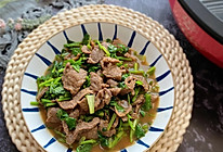 #新春美味菜肴#孜然牛肉炒香菜的做法