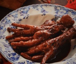 年夜饭不可少的【香卤鸡爪】的做法