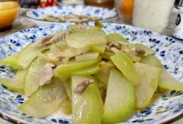 夏天的蔬菜～葫芦炒榨菜肉丝的做法