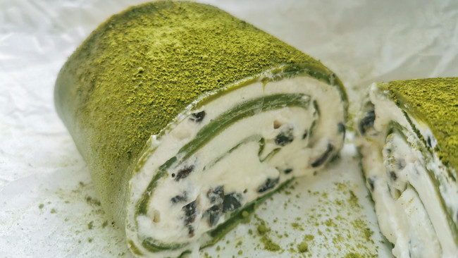 抹茶蜜豆毛巾卷的做法