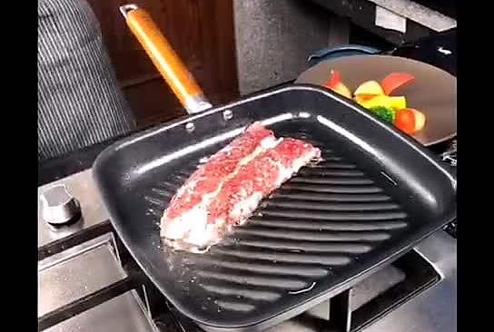 米其林式香煎牛小排的做法