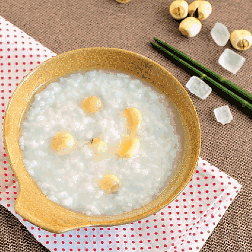 冰糖莲子粥的做法