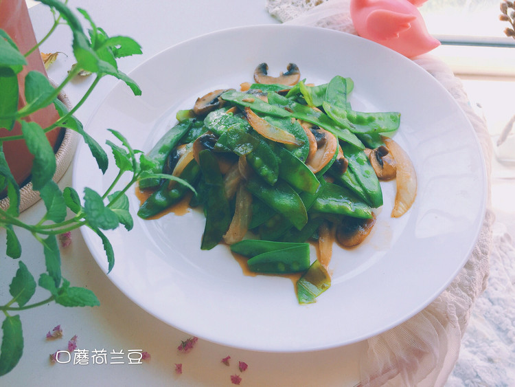 口蘑荷兰豆的做法