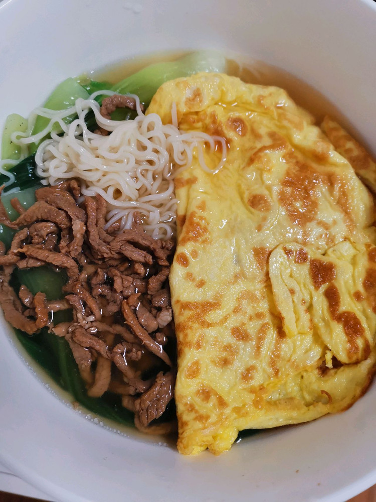 青菜肉丝面的做法